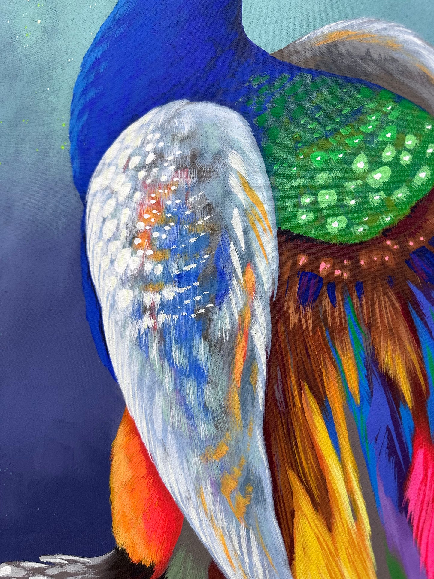 Pintura pavo real en formato vertical
